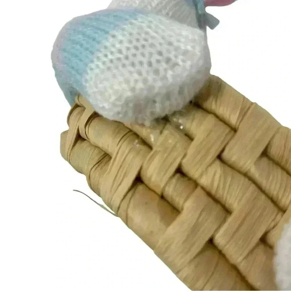 VINTAGE EASTER RATTAN WEAVED BASKET PLUSH KNIT BUNNIES HOLDING BASKET 6” - Picture 13 of 14